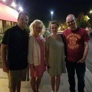 Meet your Posher, Sharon